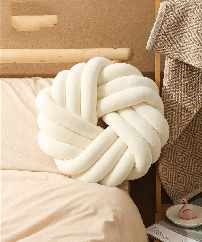 Premium Nordic Cushions – Elegant Decorative Pillows for Modern Living Spaces